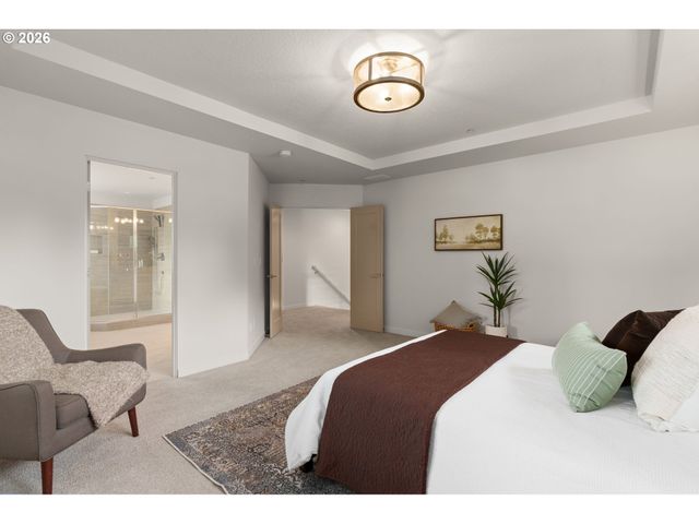 5540 Sw BRUGGER St, Portland, OR 97219