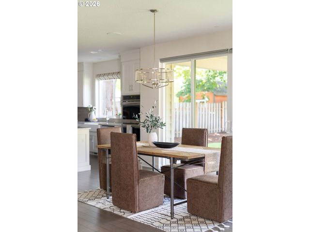 5540 Sw BRUGGER St, Portland, OR 97219