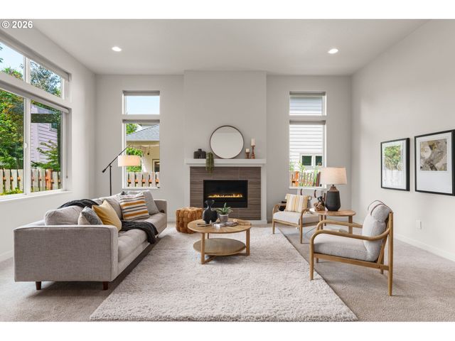 5540 Sw BRUGGER St, Portland, OR 97219