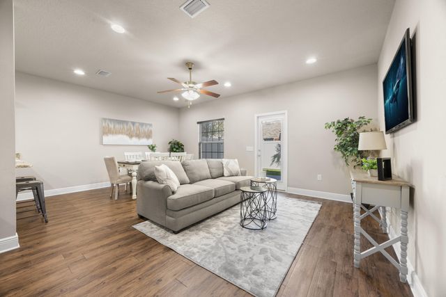 8808 Brown Pelican Circle, Navarre, FL 32566