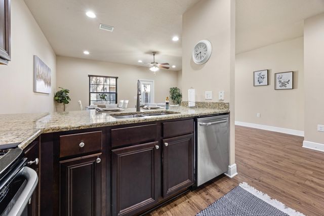 8808 Brown Pelican Circle, Navarre, FL 32566