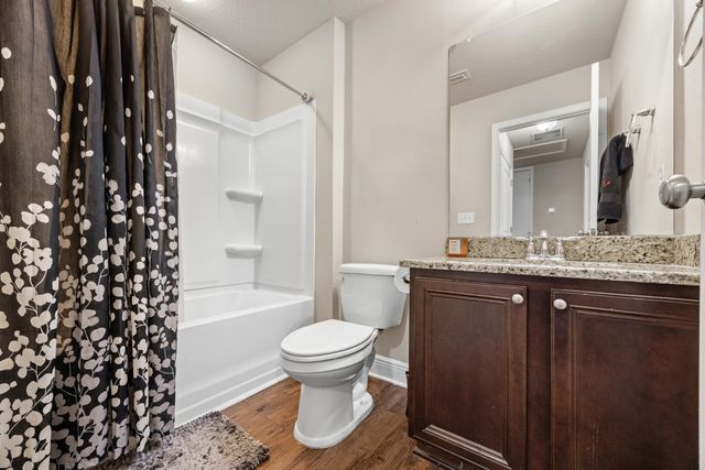 8808 Brown Pelican Circle, Navarre, FL 32566