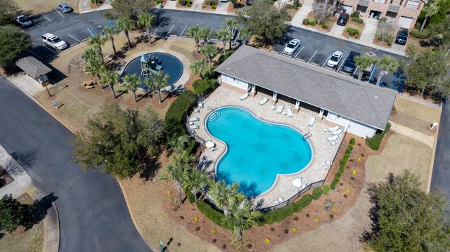 8808 Brown Pelican Circle, Navarre, FL 32566
