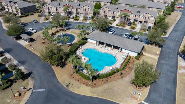 8808 Brown Pelican Circle, Navarre, FL 32566