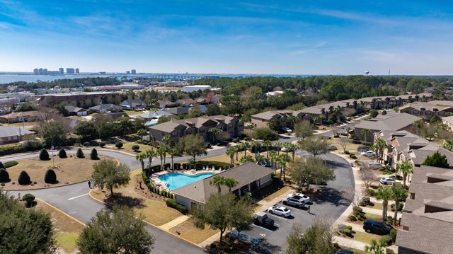 8808 Brown Pelican Circle, Navarre, FL 32566