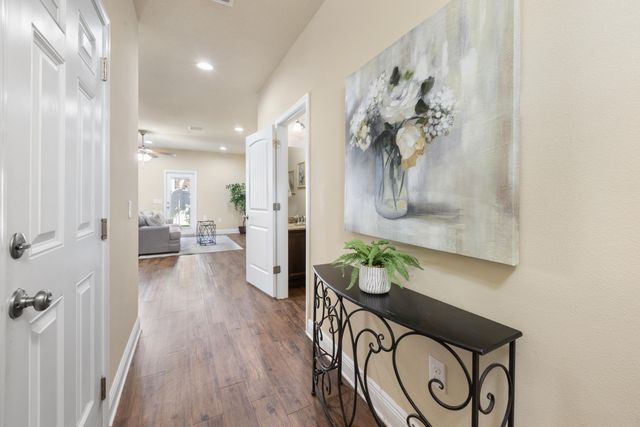 8808 Brown Pelican Circle, Navarre, FL 32566