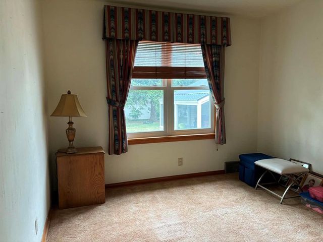 2120 Valmont Avenue, Eau Claire, WI 54701