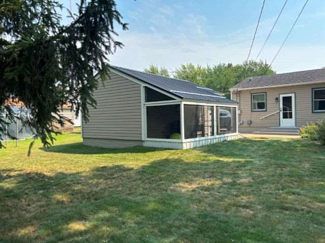 2120 Valmont Avenue, Eau Claire, WI 54701