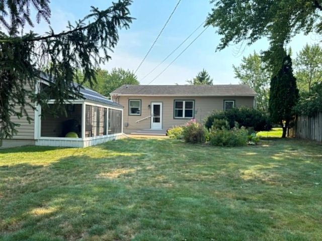 2120 Valmont Avenue, Eau Claire, WI 54701