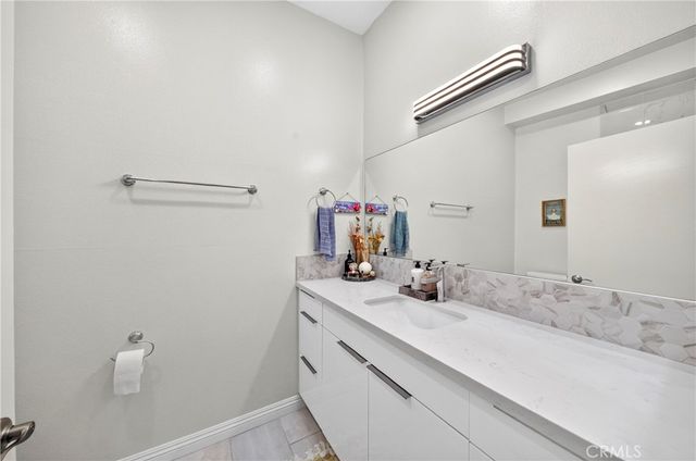 533 S St Andrews Place 408, Los Angeles, CA 90020