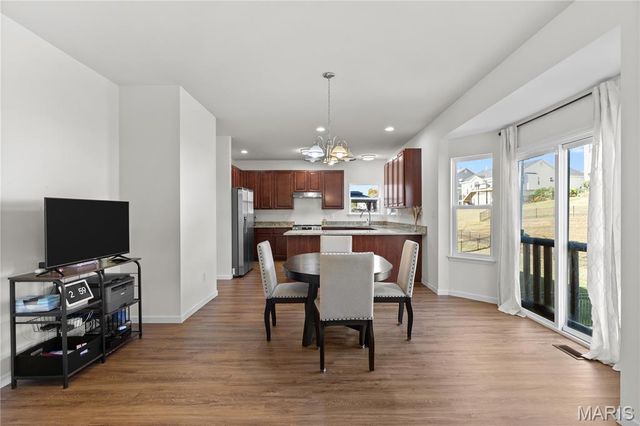 1389 Red Oak Plantation Drive, Ballwin, MO 63021