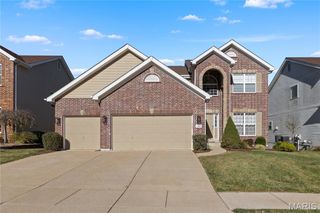 1389 Red Oak Plantation Drive, Ballwin, MO 63021