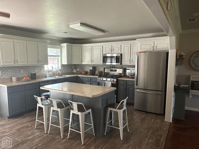 2010 Greenway Lane, Jonesboro, AR 72405