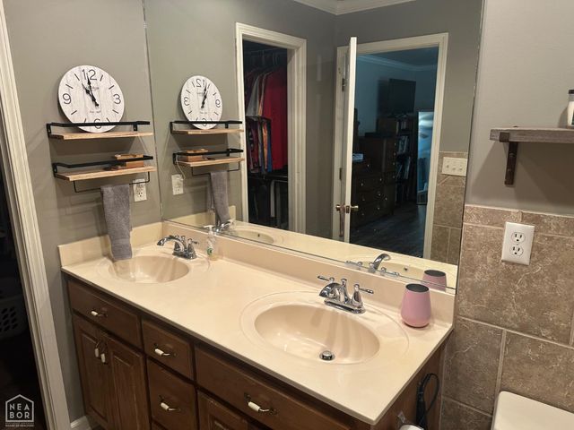 2010 Greenway Lane, Jonesboro, AR 72405