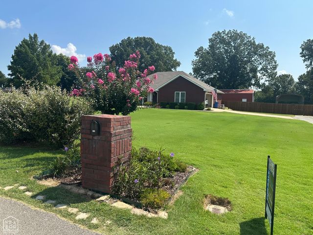 2010 Greenway Lane, Jonesboro, AR 72405