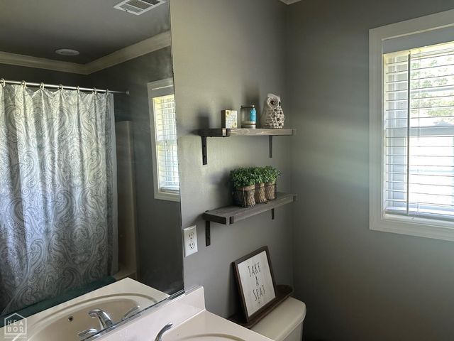 2010 Greenway Lane, Jonesboro, AR 72405