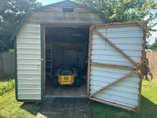 2010 Greenway Lane, Jonesboro, AR 72405