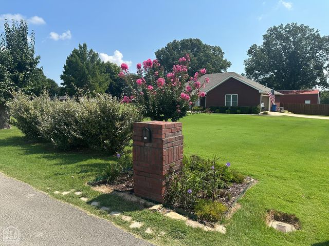 2010 Greenway Lane, Jonesboro, AR 72405