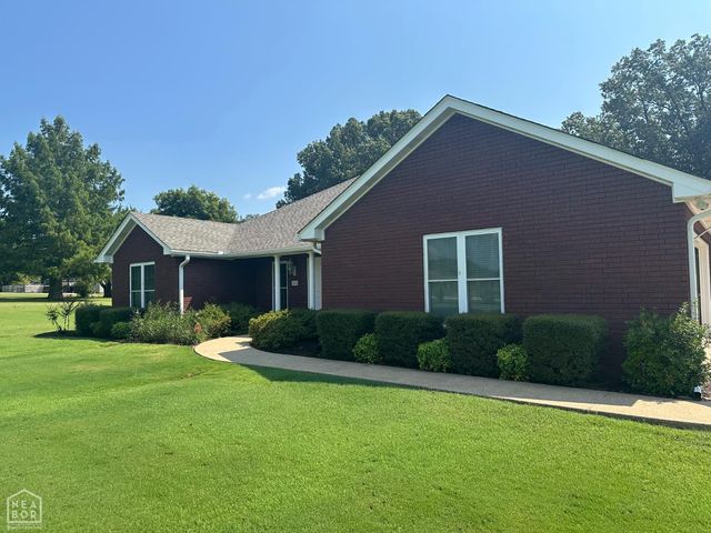 2010 Greenway Lane, Jonesboro, AR 72405