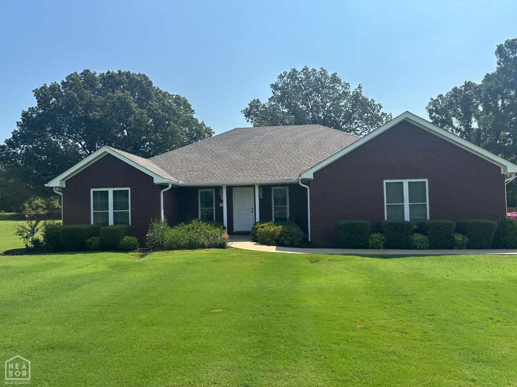 2010 Greenway Lane, Jonesboro, AR 72405