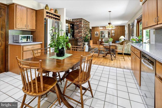 54 PLATZ DR, Skillman, NJ 08558