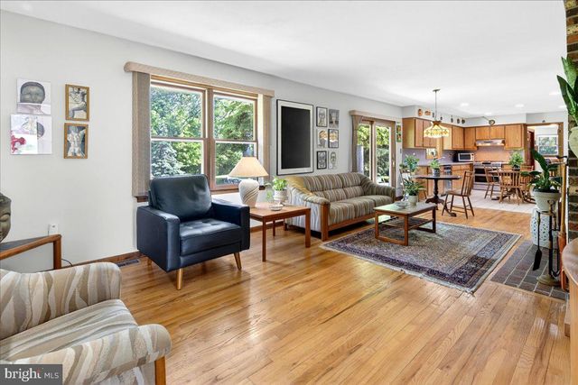 54 PLATZ DR, Skillman, NJ 08558