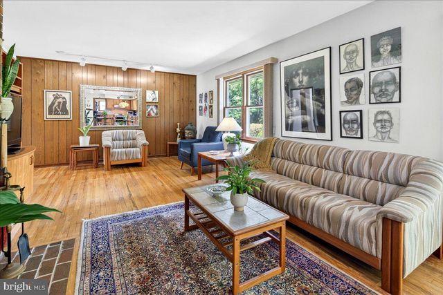 54 PLATZ DR, Skillman, NJ 08558