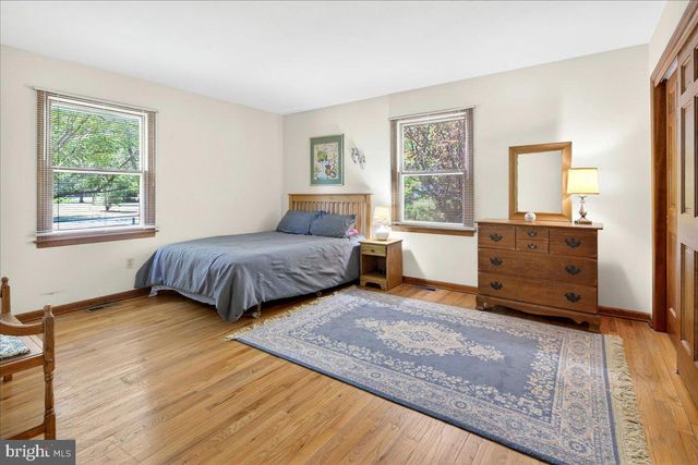 54 PLATZ DR, Skillman, NJ 08558