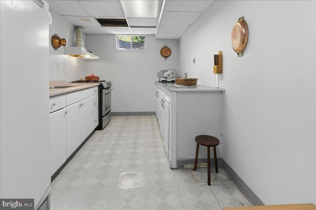 54 PLATZ DR, Skillman, NJ 08558