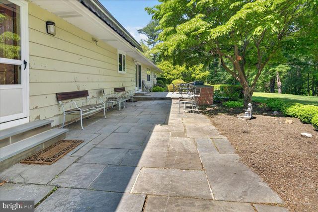 54 PLATZ DR, Skillman, NJ 08558
