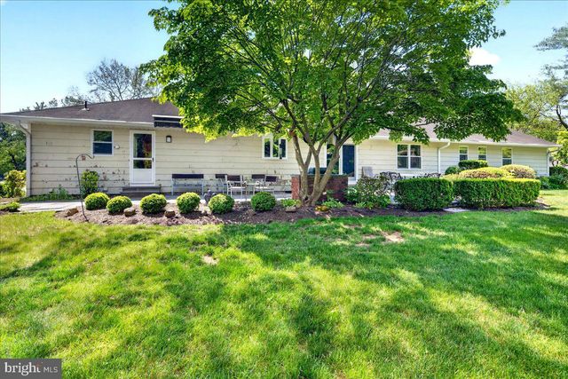 54 PLATZ DR, Skillman, NJ 08558