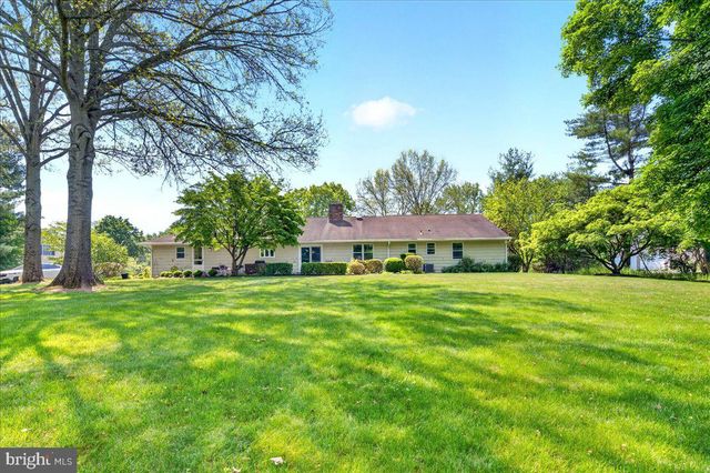 54 PLATZ DR, Skillman, NJ 08558