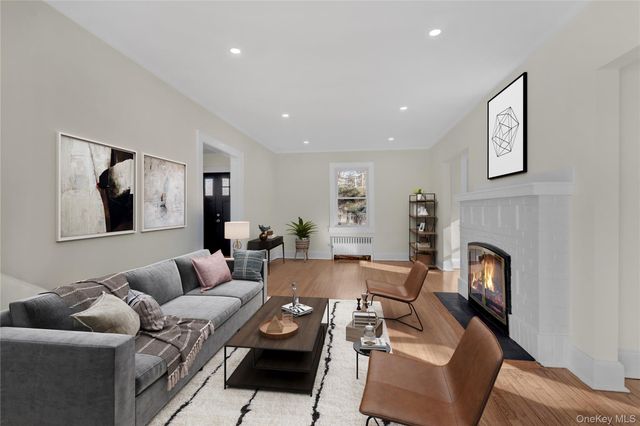 283 W Neck Road, Huntington, NY 11743