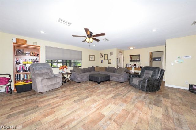 15581 Old Olga RD, Alva, FL 33920