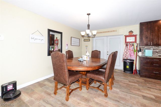 15581 Old Olga RD, Alva, FL 33920