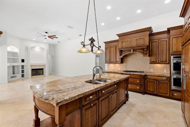 5031 WESLEY DRIVE, Tampa, FL 33647