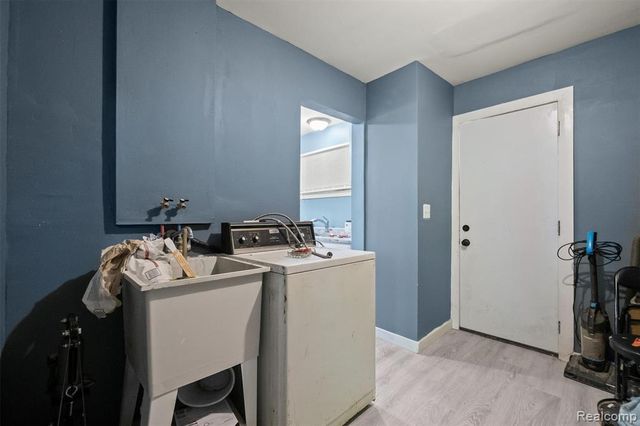 14561 Stout Street, Detroit, MI 48223