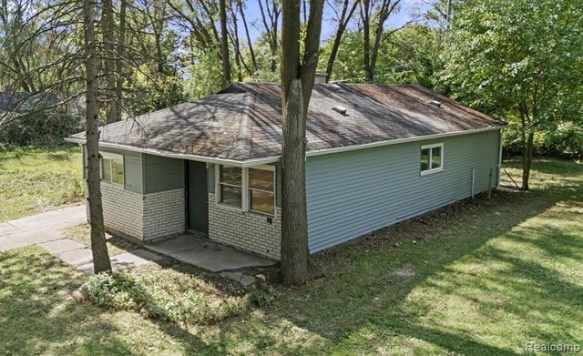 14561 Stout Street, Detroit, MI 48223