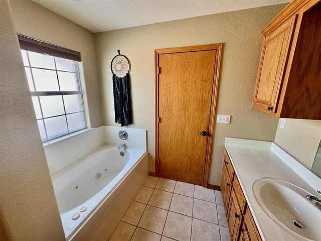 224 S Hoppy Road, Stillwater, OK 74075