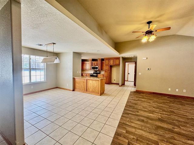 224 S Hoppy Road, Stillwater, OK 74075