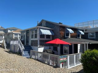 4 Pilgrim Pathway, Point Pleasant Beach, NJ 08742