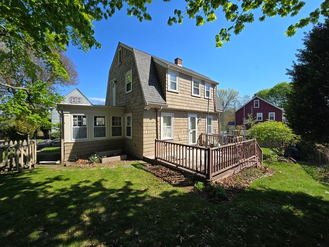 16 Mystic Lake Dr, Arlington, MA 02474