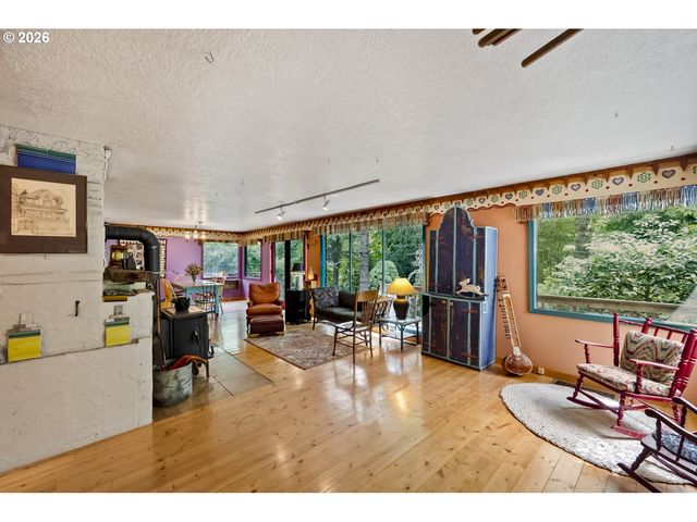 10548 Nw SKYLINE Blvd, Portland, OR 97231