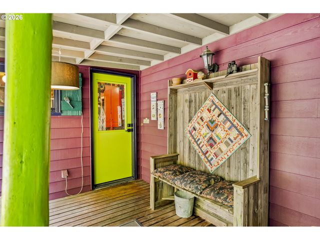 10548 Nw SKYLINE Blvd, Portland, OR 97231