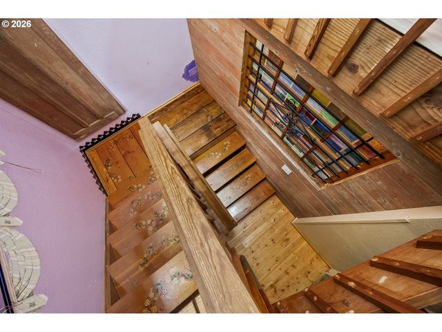10548 Nw SKYLINE Blvd, Portland, OR 97231