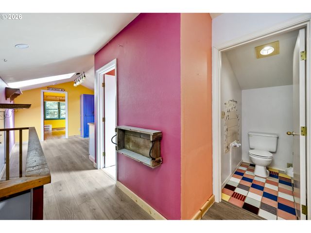 10548 Nw SKYLINE Blvd, Portland, OR 97231