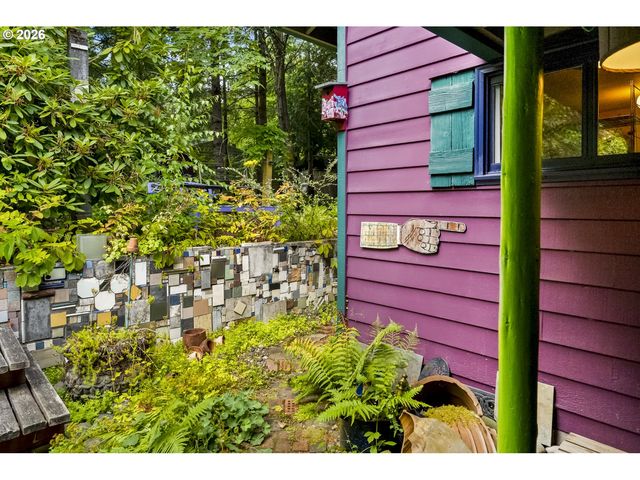 10548 Nw SKYLINE Blvd, Portland, OR 97231