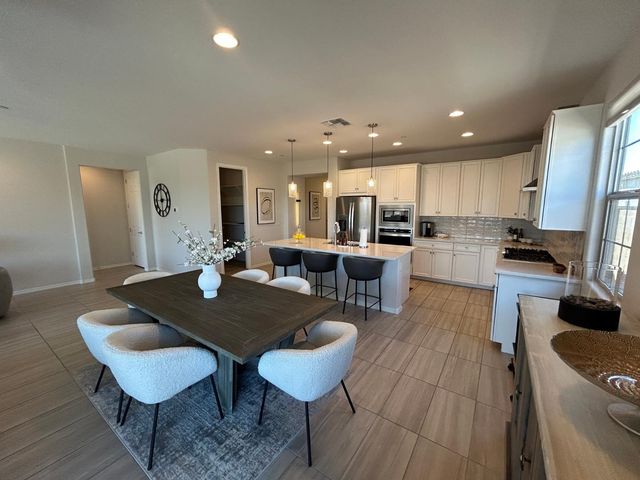 32567 N 133rd Avenue, Peoria, AZ 85383