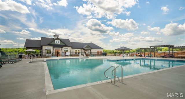 355 Newbridge Way, O'fallon, MO 63368