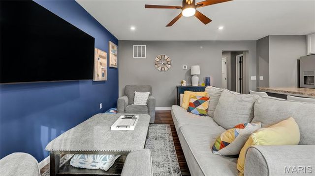 355 Newbridge Way, O'fallon, MO 63368